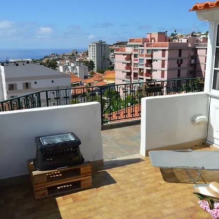 شقة Floor With Balcony In *